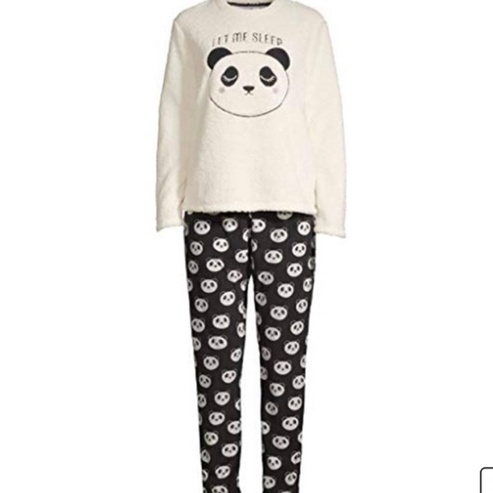 NWOT Women’s Panda 2 Piece Plush Fleece Pajama Set